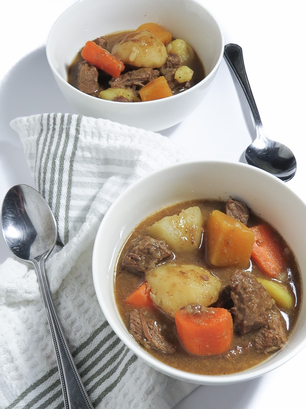 Simple & Easy Beef Stew - Using simple ingredients, this easy recipe is full of unhindered beef flavour and is comfort food at its best!